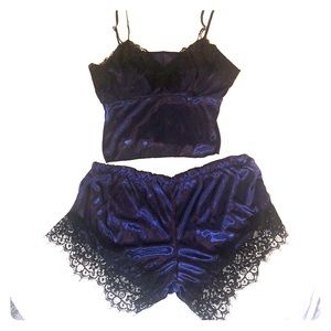 Sexy soft sheer 2- piece sleepwear ✨💙🖤 NWOT